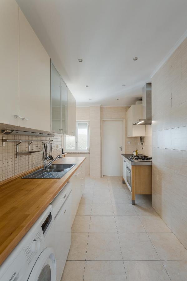 Casa Boma Lisboa - Lighting Apartment With Private Balcony - Campolide I Eksteriør billede